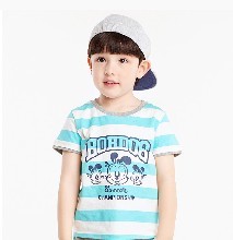 童趣新天地 探访新昌县城关博士娃童装店